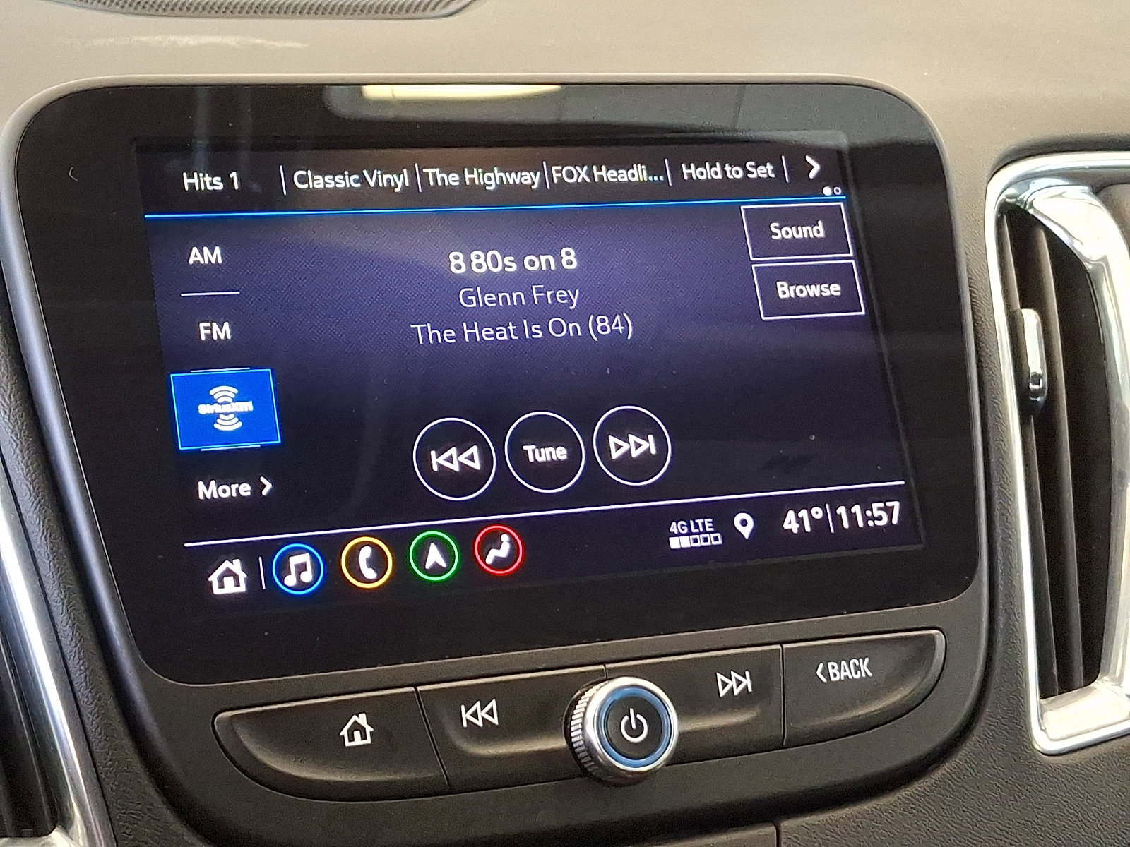 Used 2019 Chevrolet Malibu Premier image 18