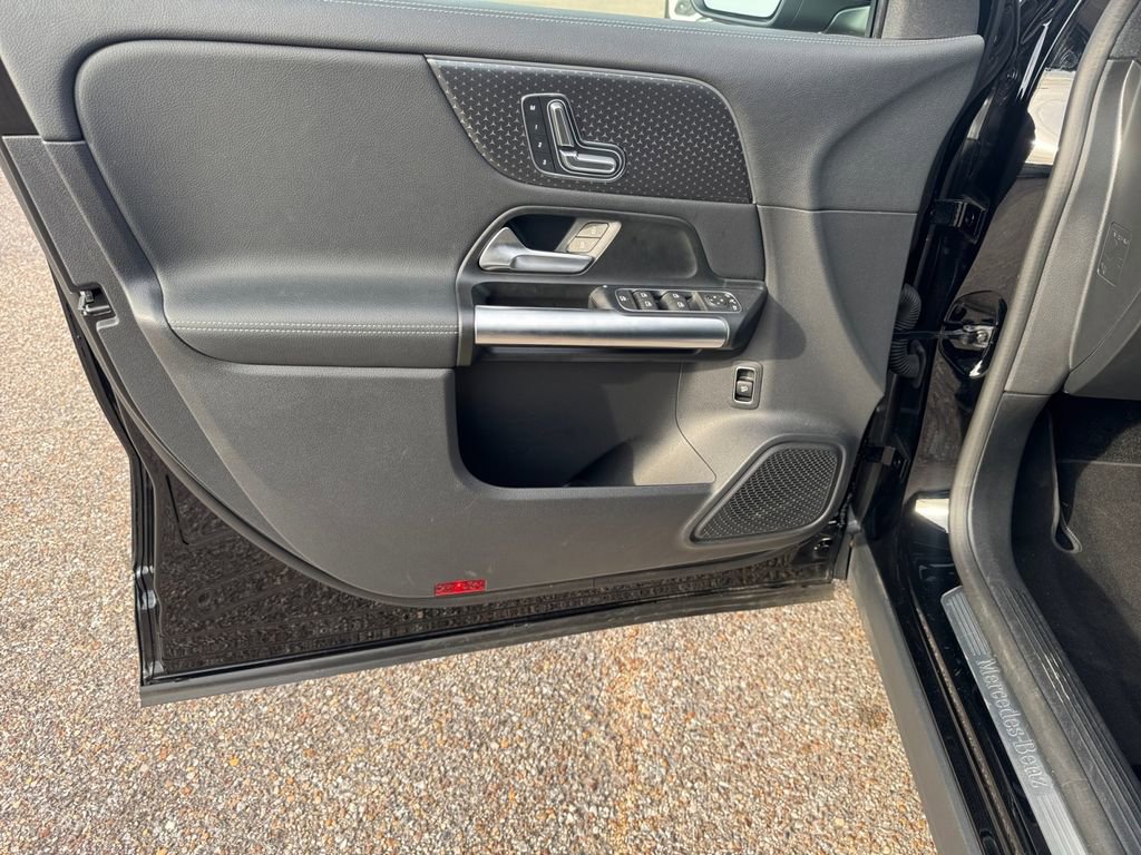 Certified 2025 Mercedes-Benz GLA 250 image 16