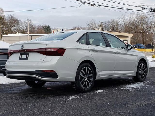 New 2026 Volkswagen Jetta SE image 4