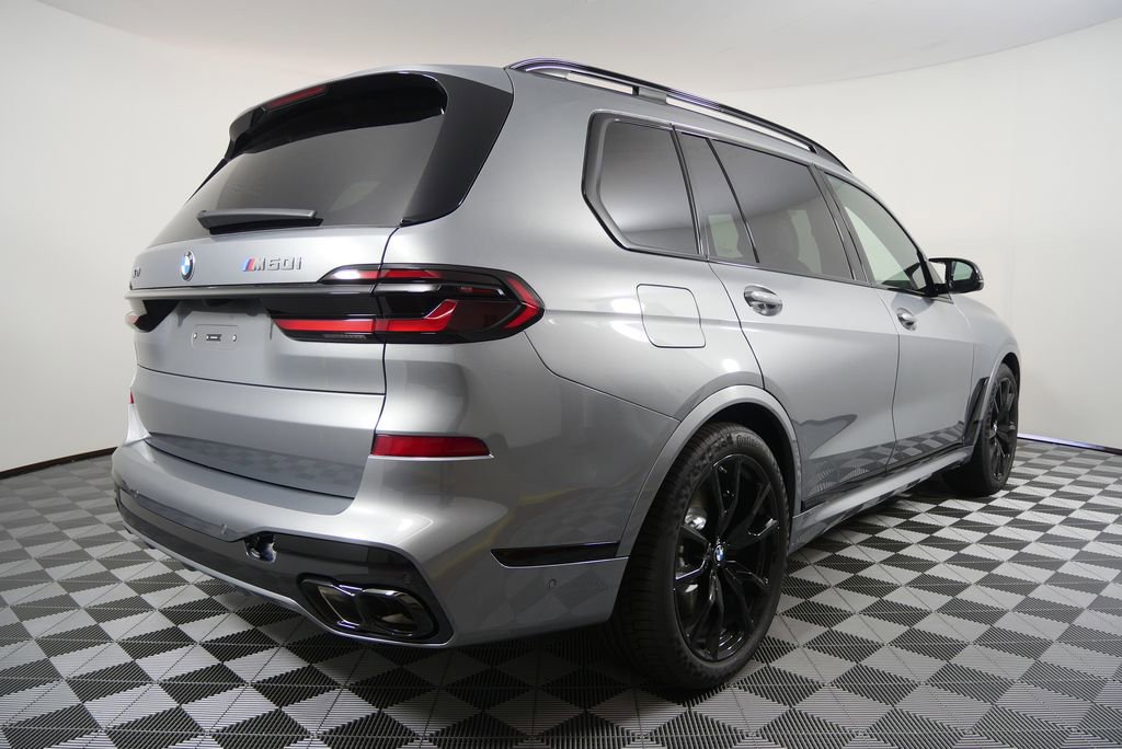 Used 2026 BMW X7 M60i image 3