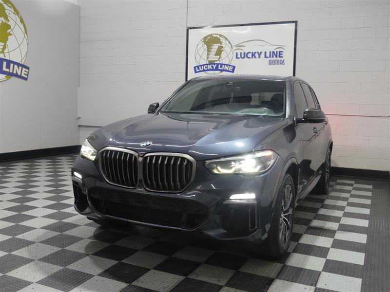 Used 2020 BMW X5 M50i w/ Premium Package image 4