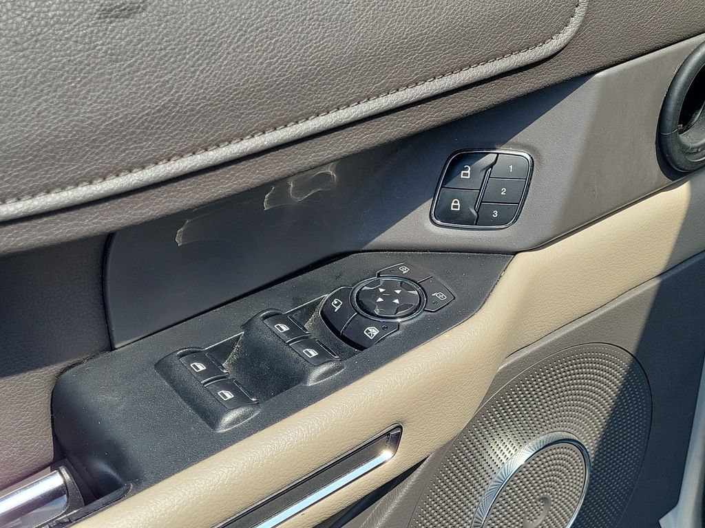 Used 2018 Ford Expedition XLT w/ Equipment Group 202A RWD image 21