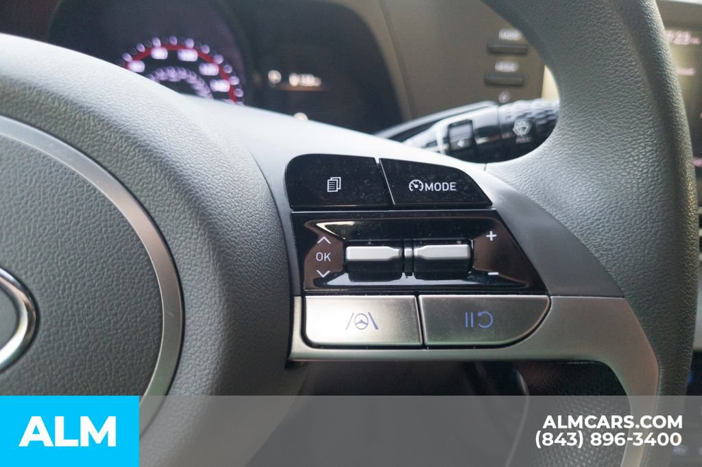 Used 2023 Hyundai Elantra SEL FWD image 28