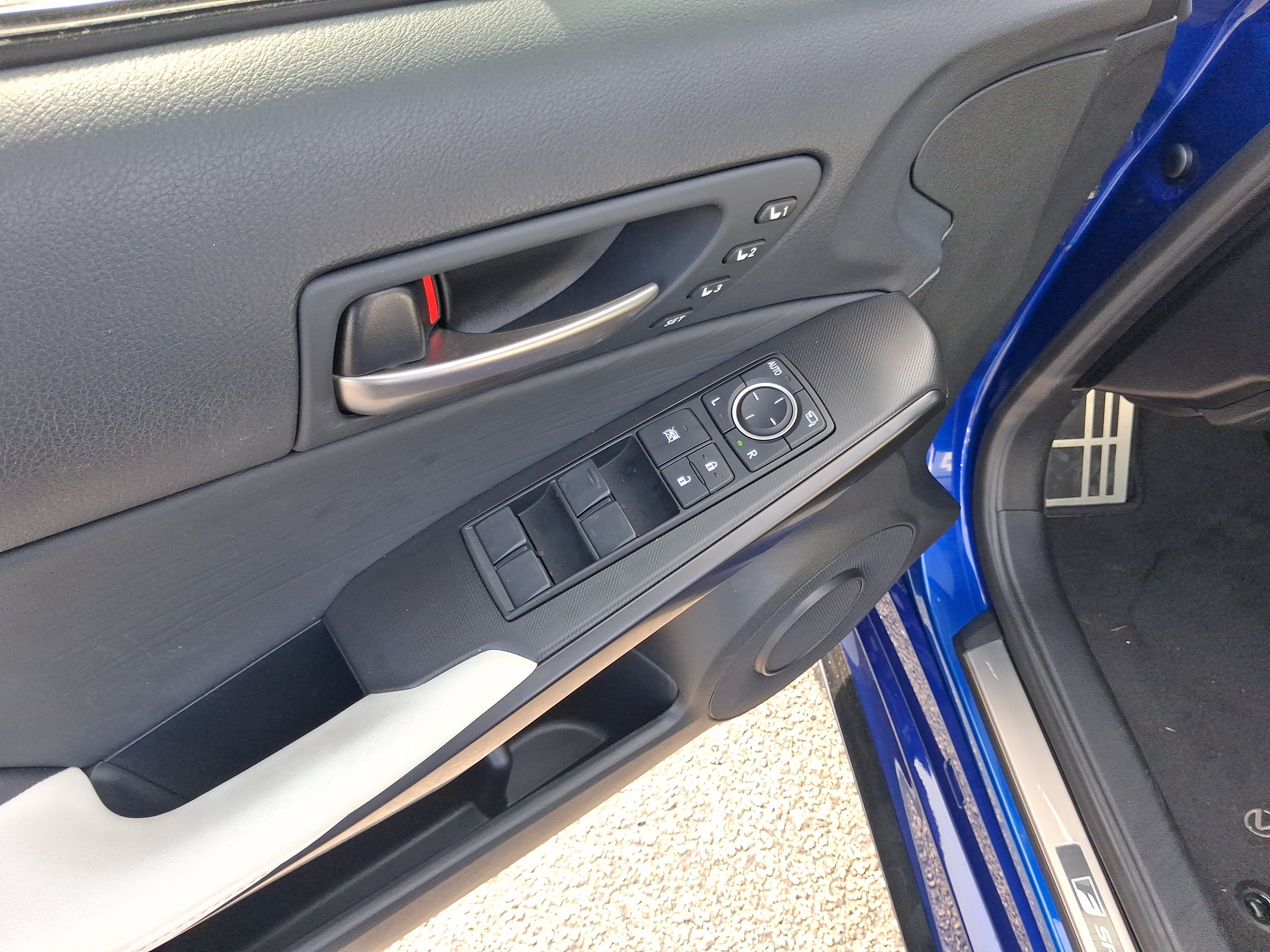 Used 2025 Lexus IS 350 F Sport w/ Accessory Package 2 RWD image 24