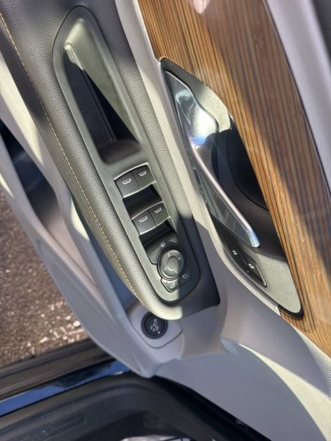 Used 2018 GMC Terrain SLE w/ Driver Convenience Package image 7