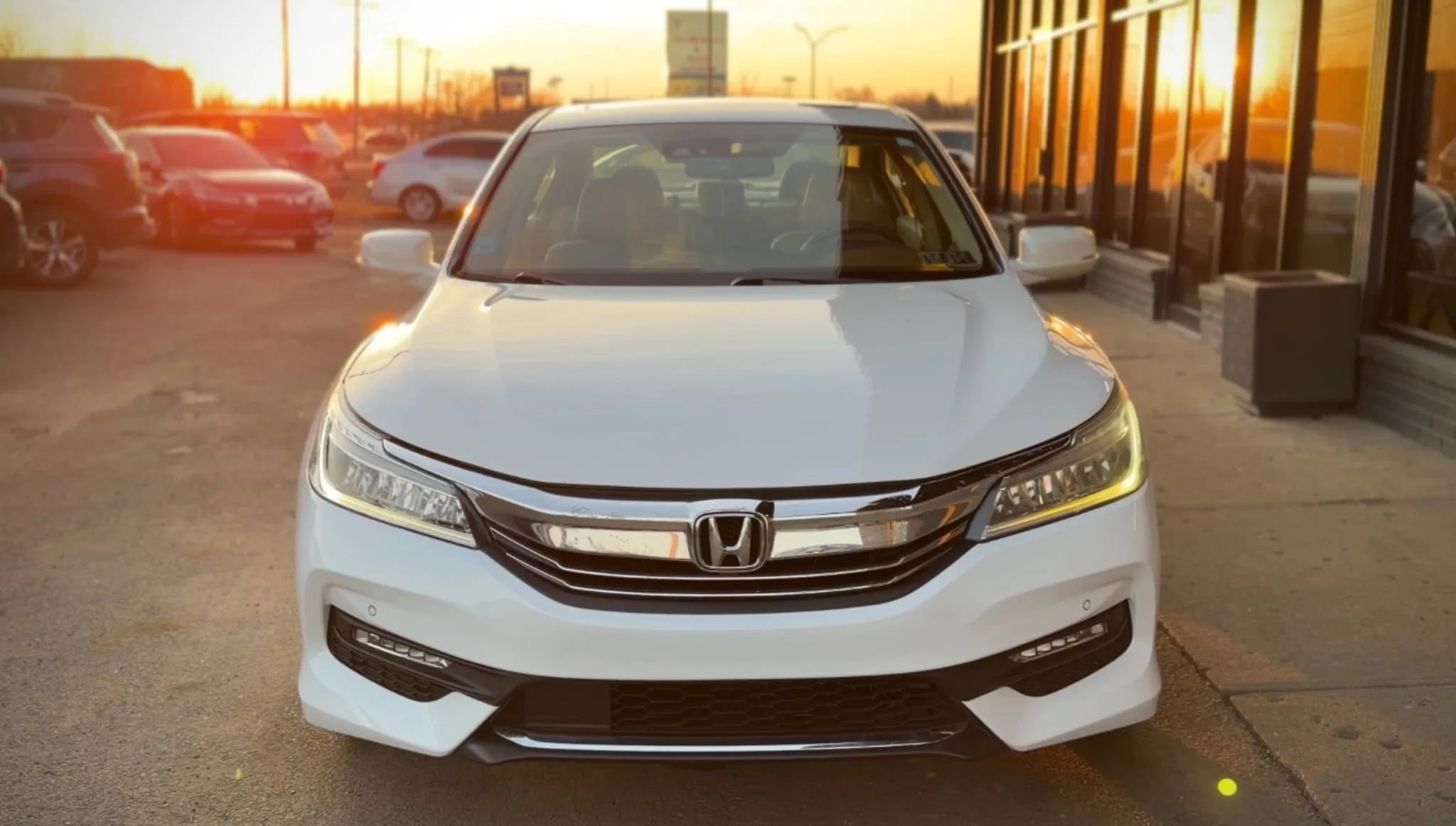Used 2017 Honda Accord Touring image 6