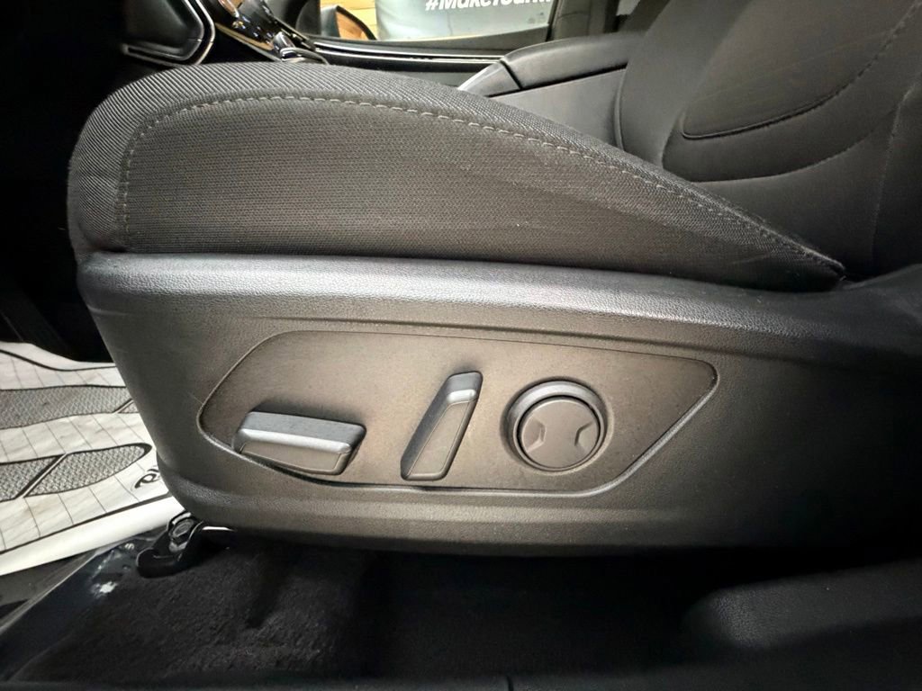 Used 2023 Hyundai Santa Cruz Night AWD/4WD image 25