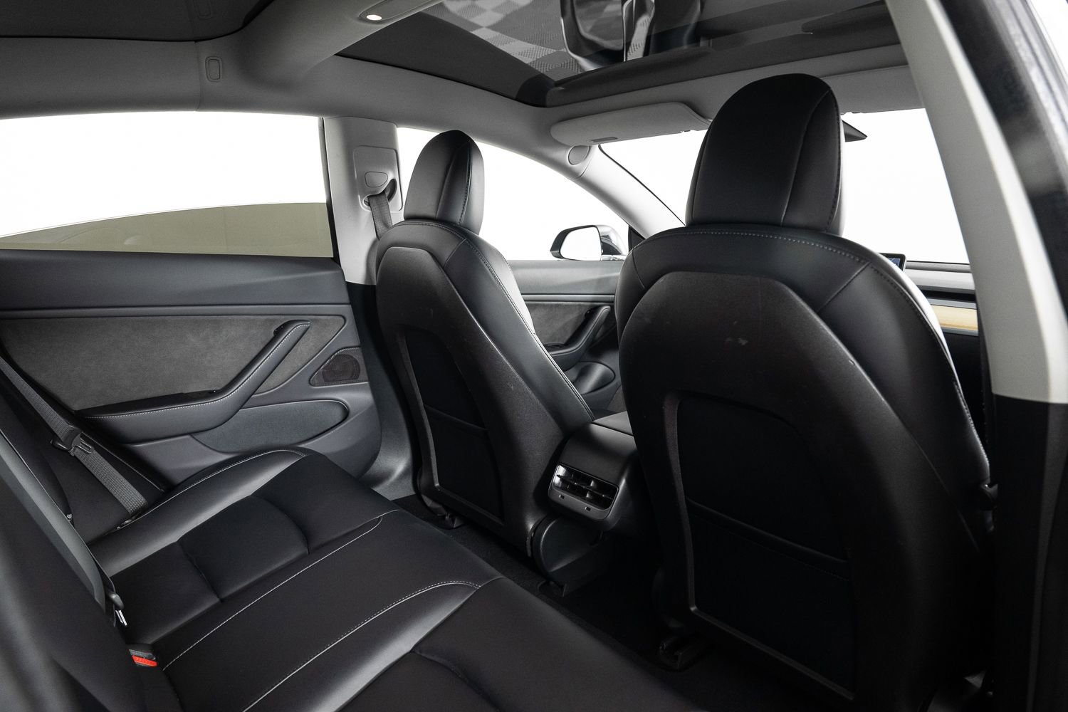 Used 2018 Tesla Model 3 Long Range image 21