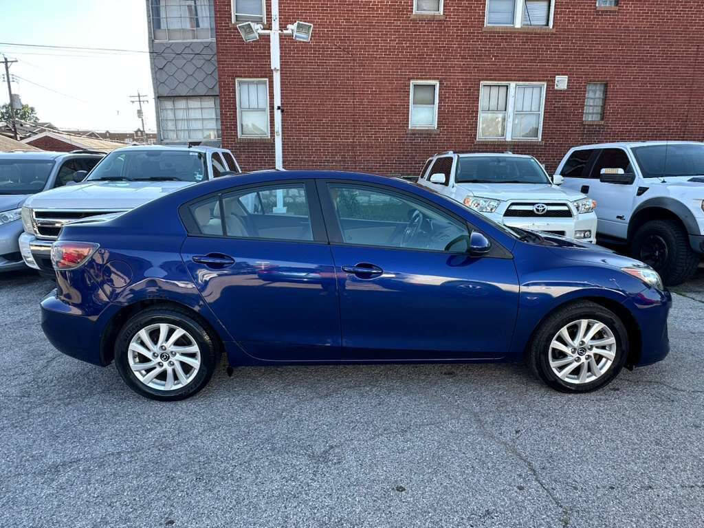 Used 2013 MAZDA MAZDA3 i Touring FWD image 6