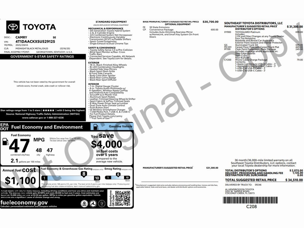 Used 2025 Toyota Camry SE image 2