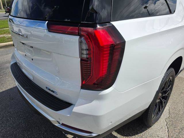 New 2026 GMC Yukon XL Denali w/ Sun & Power Step Package AWD/4WD image 12