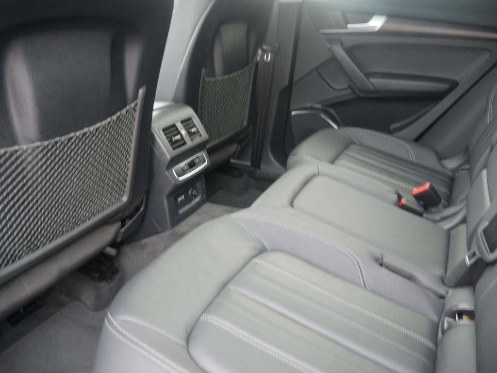 Certified 2023 Audi Q5 2.0T Premium w/ Convenience Package image 23