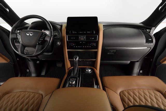 Used 2023 INFINITI QX80 Sensory image 25