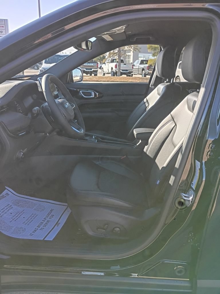 New 2026 Jeep Compass Latitude AWD/4WD image 7