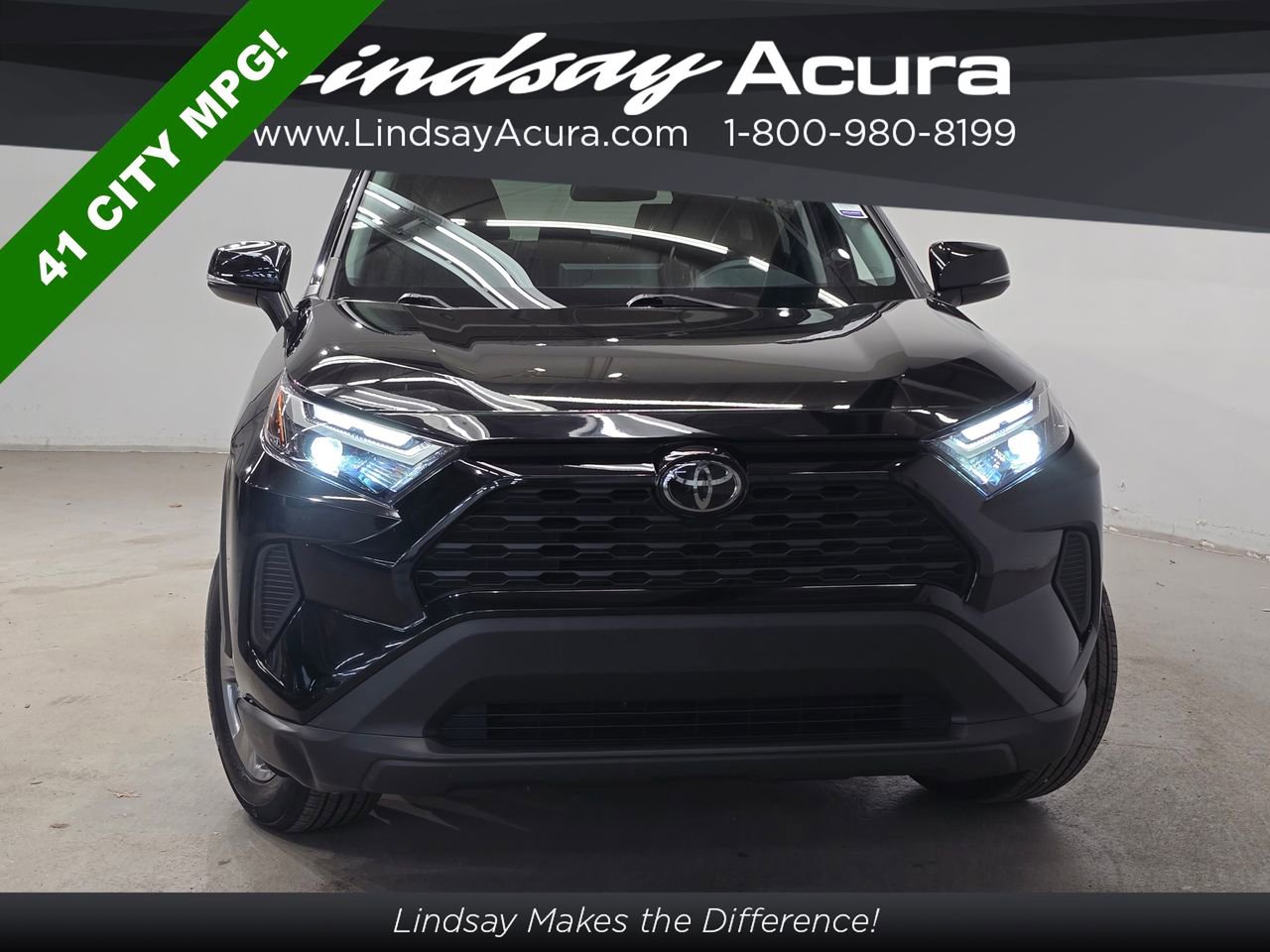 Used 2025 Toyota RAV4 XLE image 2