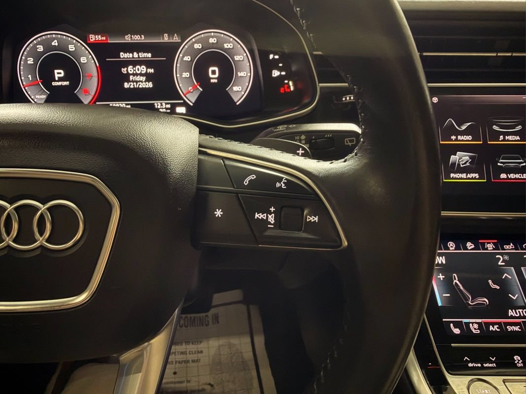 Used 2019 Audi Q8 Prestige w/ Luxury Package AWD/4WD image 18