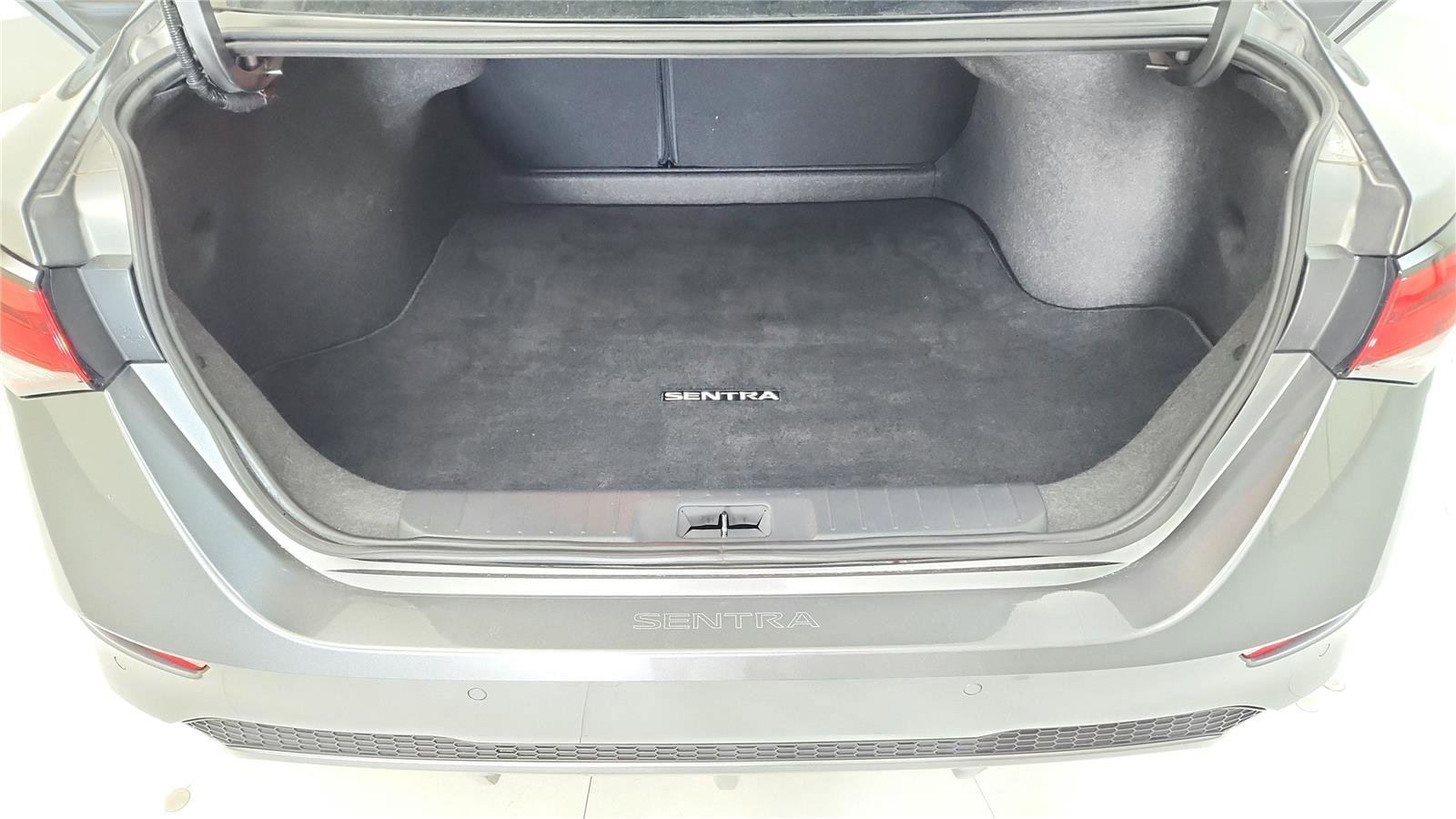 Used 2023 Nissan Sentra SV FWD image 28