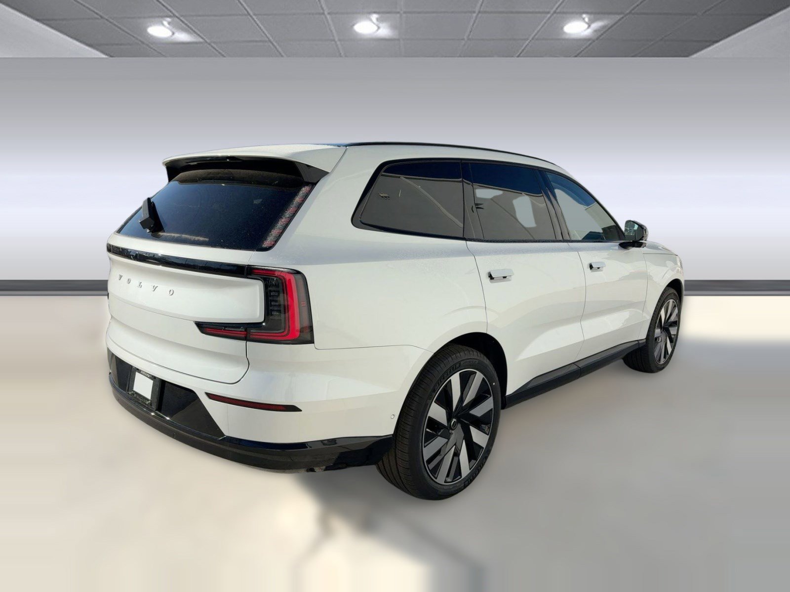 New 2025 Volvo EX90 Plus AWD/4WD image 9