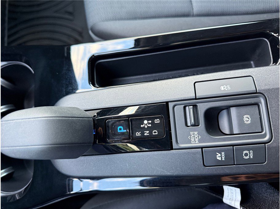 Used 2023 Toyota Prius LE image 24