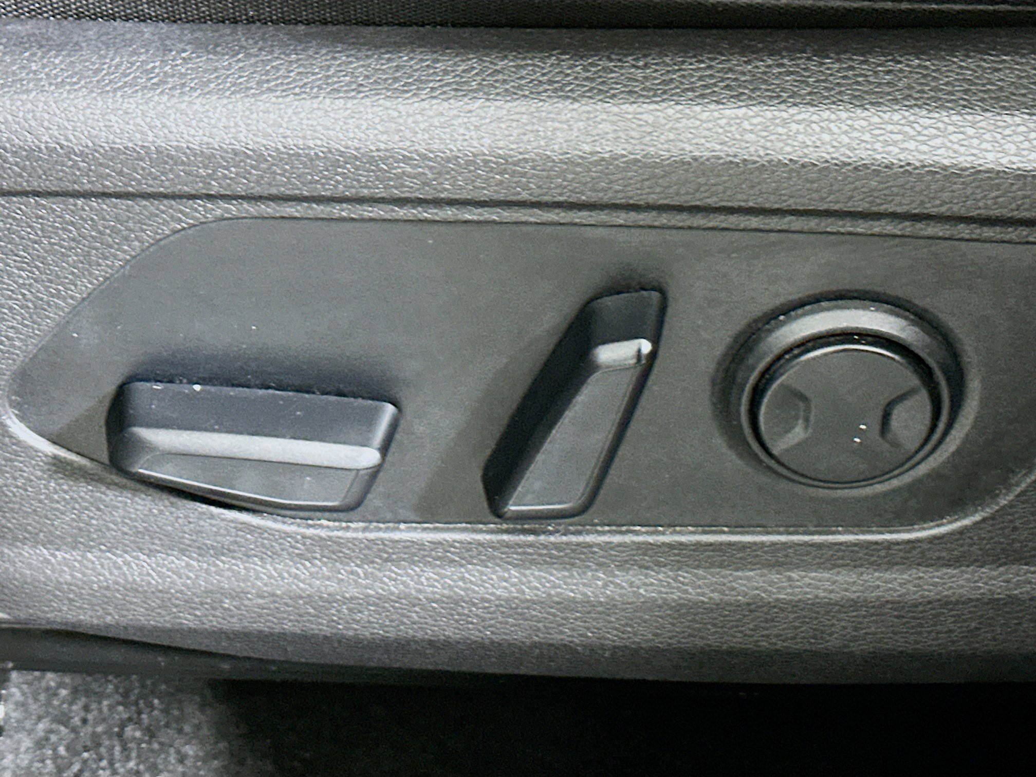 Used 2023 Kia Sportage X-Line w/ X-Line Premium Package image 13