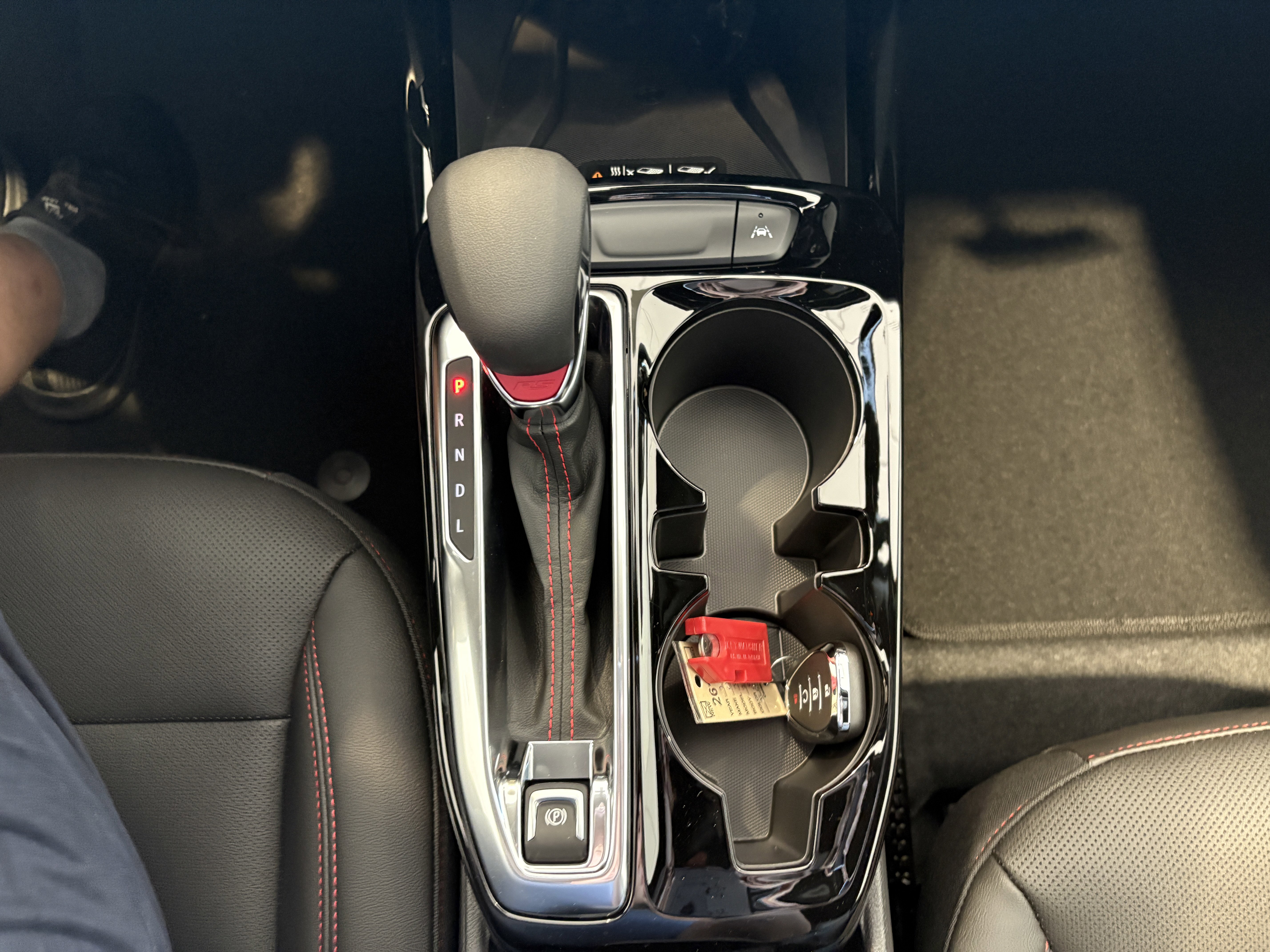 New 2026 Chevrolet Trax RS w/ Sunroof Package image 20