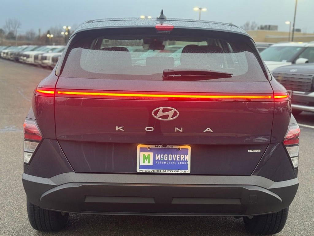 New 2026 Hyundai Kona SE image 6