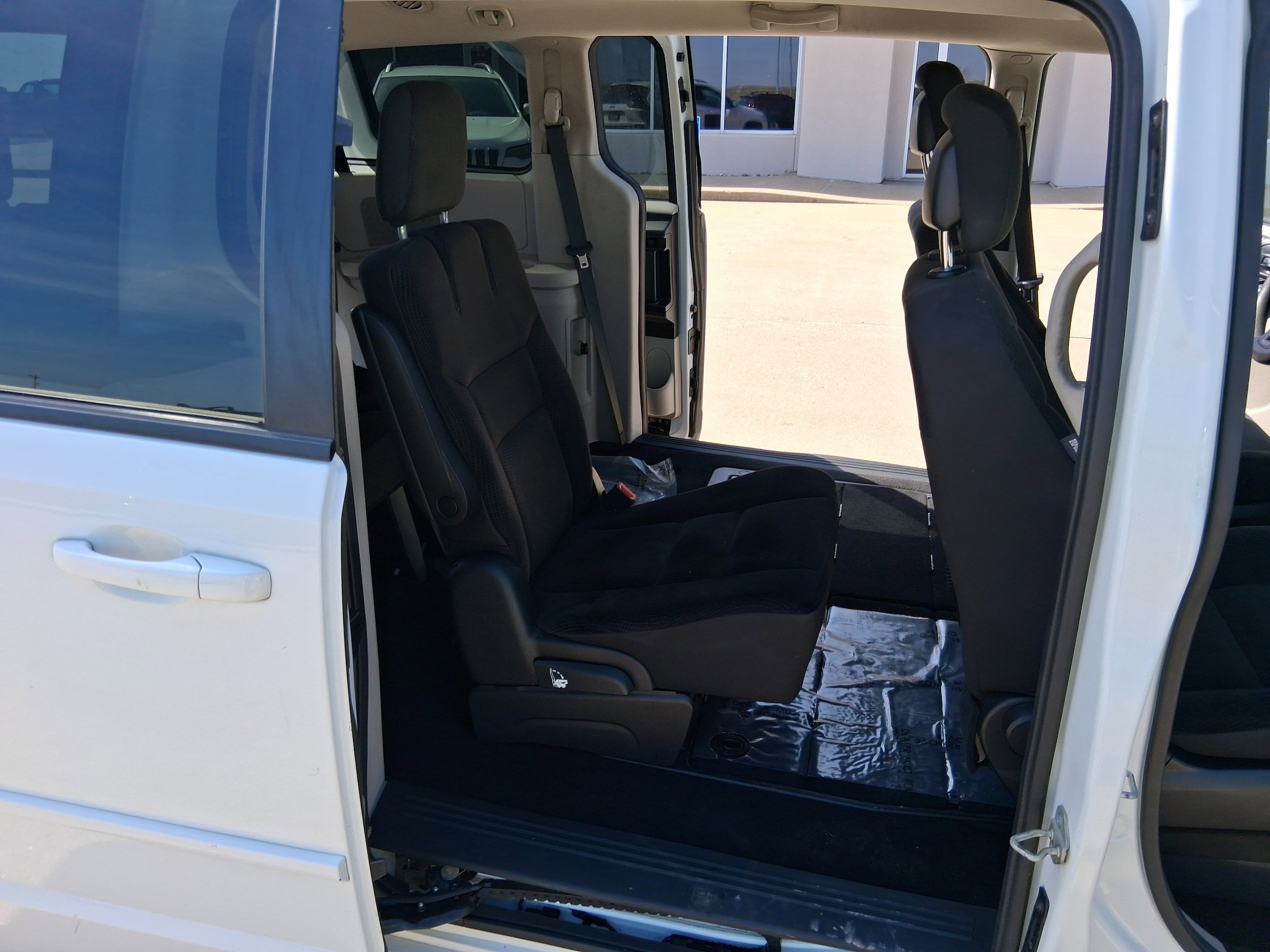Used 2017 Dodge Grand Caravan SE w/ Power Window Group image 15