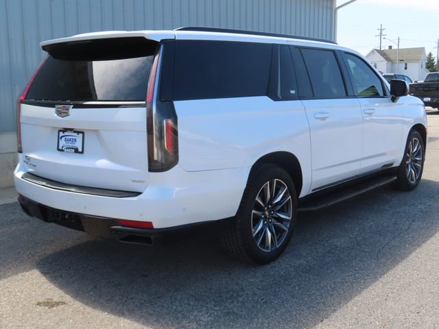 Used 2022 Cadillac Escalade ESV Sport w/ Touring Package image 4