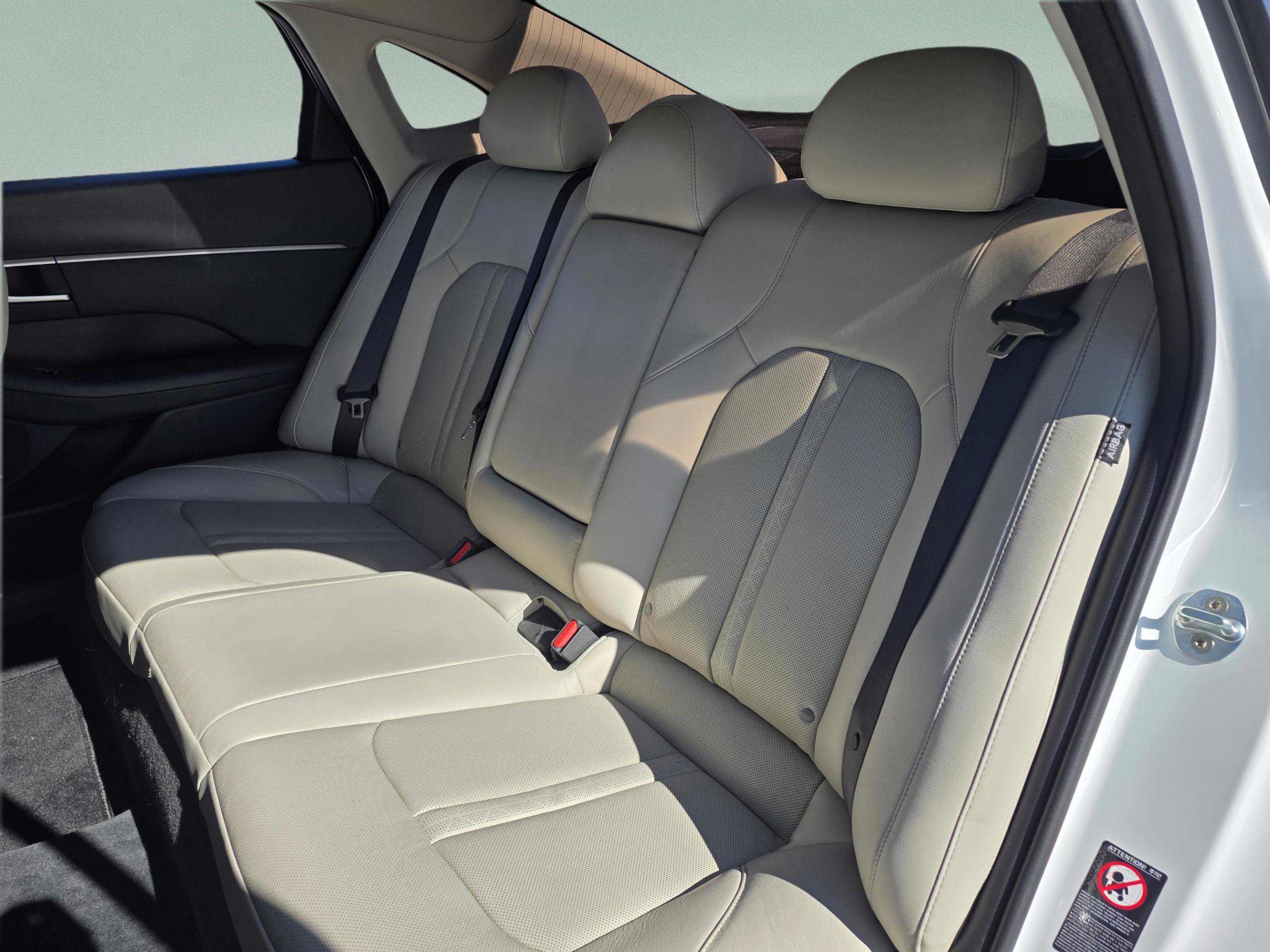 Used 2020 Hyundai Sonata SEL w/ Premium Package image 24