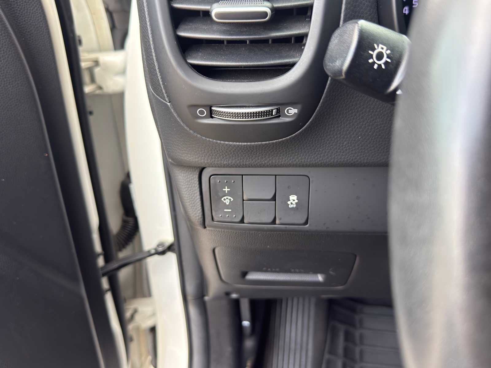 Used 2018 Kia Soul image 23