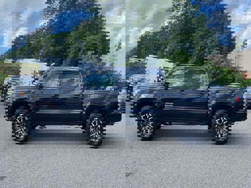 Used 2020 Toyota Tacoma TRD Sport w/ Technology Package video 2