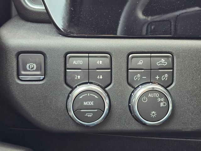New 2026 GMC Sierra 1500 SLE image 32