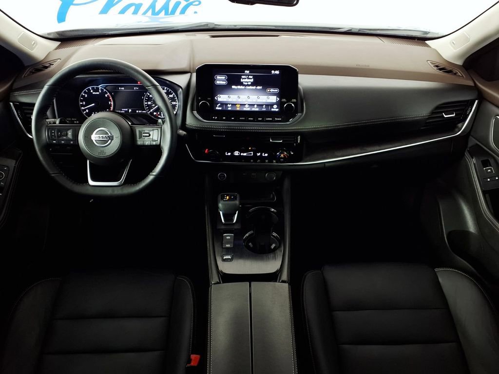 Used 2021 Nissan Rogue SL w/ Premium Package image 12