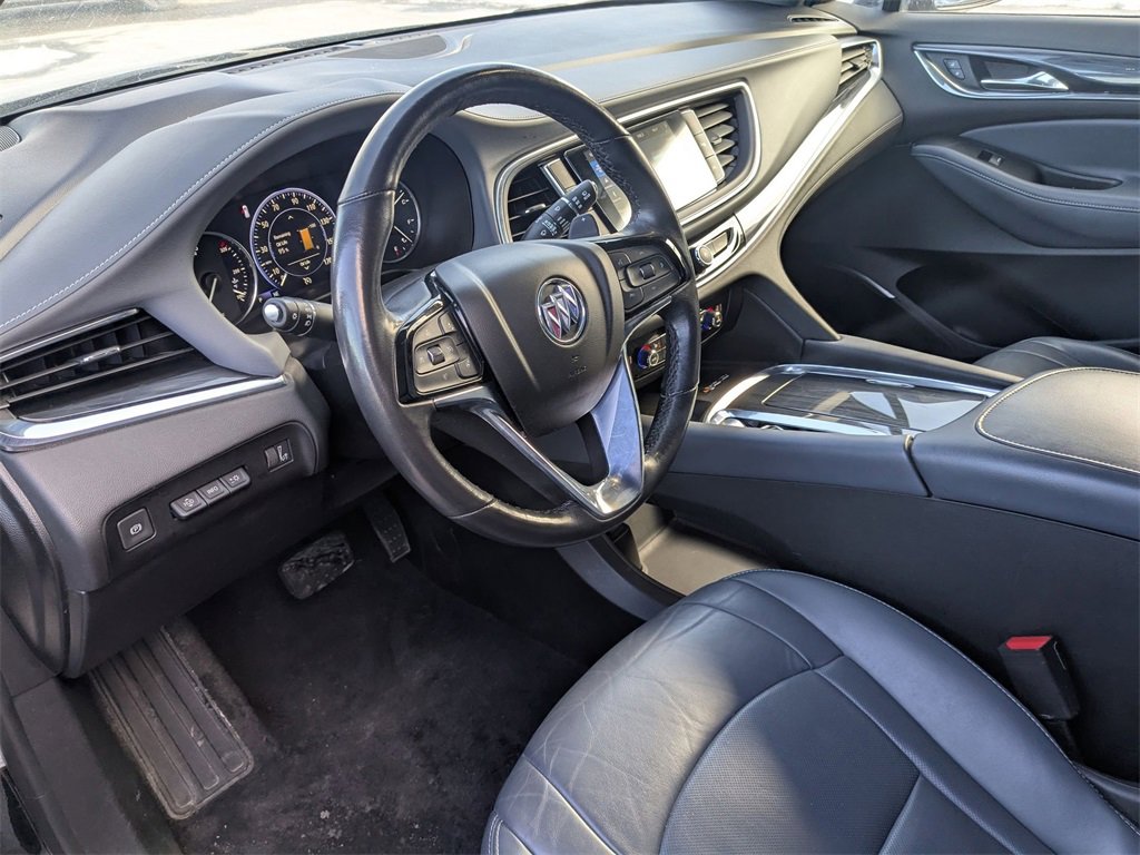 Used 2024 Buick Enclave Premium image 17