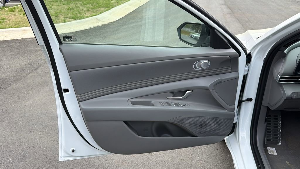 New 2026 Hyundai Elantra Sport w/ Cargo Package image 10