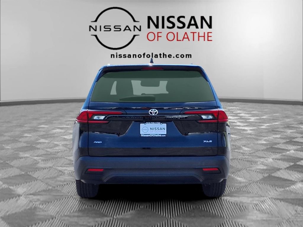 Used 2025 Toyota Grand Highlander AWD image 28