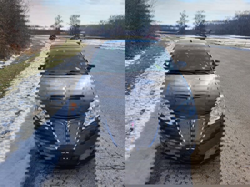 Used 2009 Pontiac G6 GXP w/ Sun And Sound Plus Package image 4