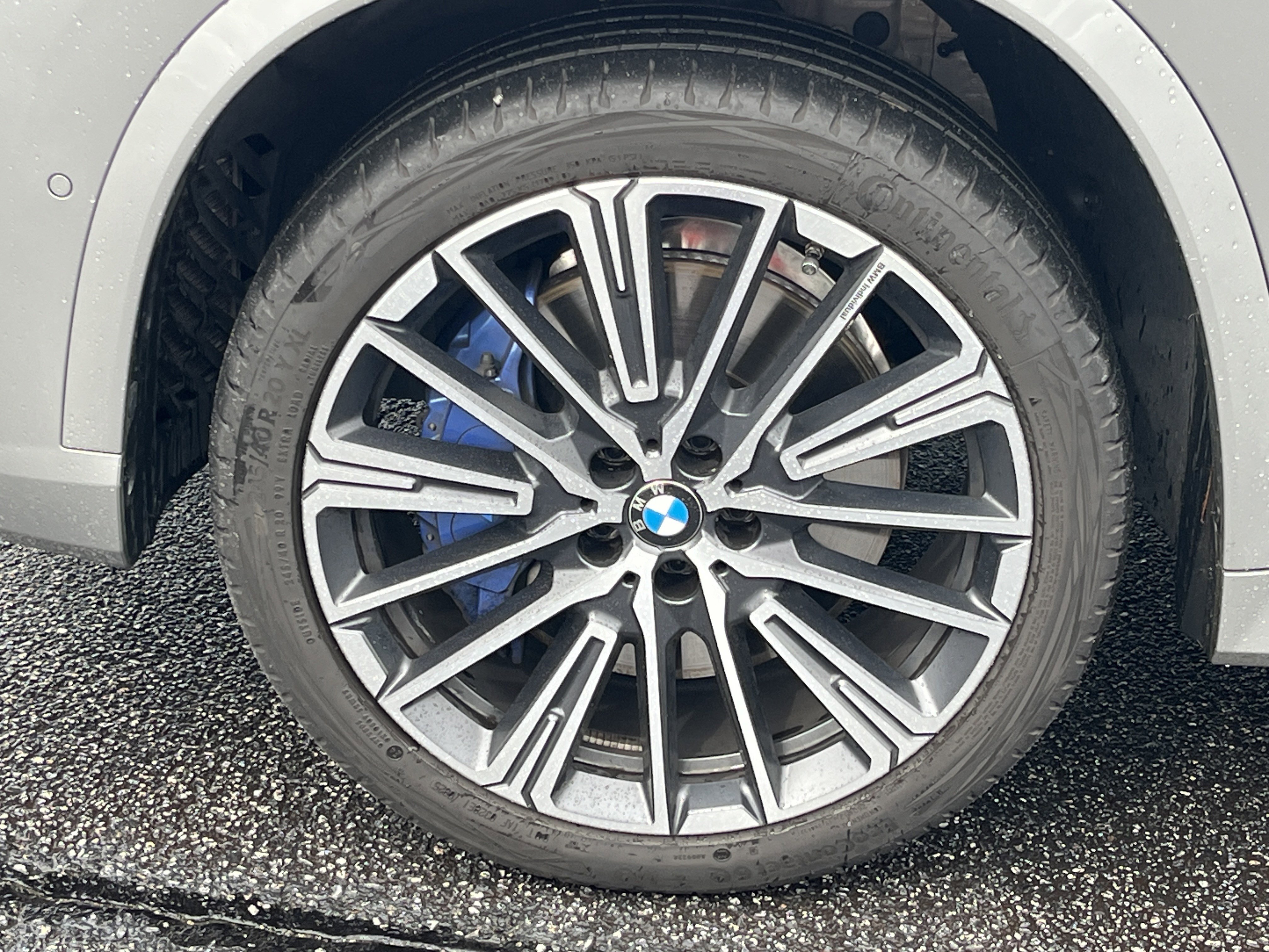 Used 2025 BMW X1 xDrive28i w/ M Sport Package image 32