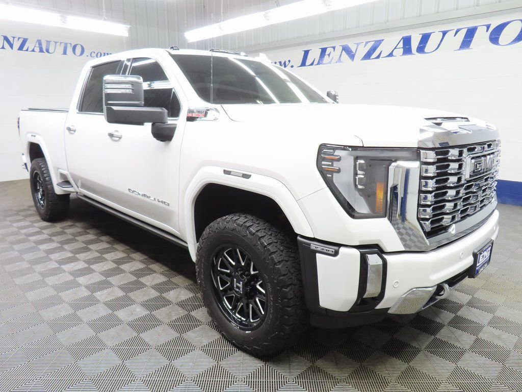 Used 2024 GMC Sierra 3500 Denali w/ Denali Reserve Package image 3