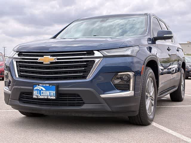 Used 2022 Chevrolet Traverse LT w/ LPO, Cargo Package FWD image 11