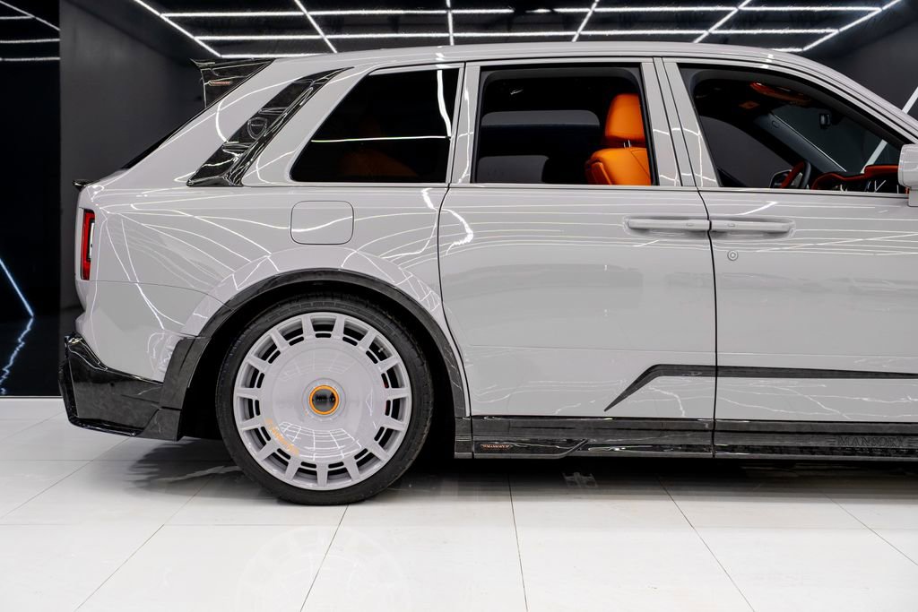 Used 2026 Rolls-Royce Cullinan image 21