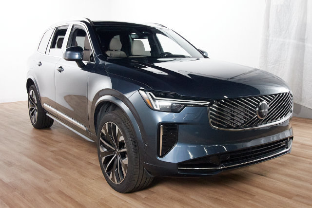Used 2026 Volvo XC90 B6 Plus AWD/4WD image 3