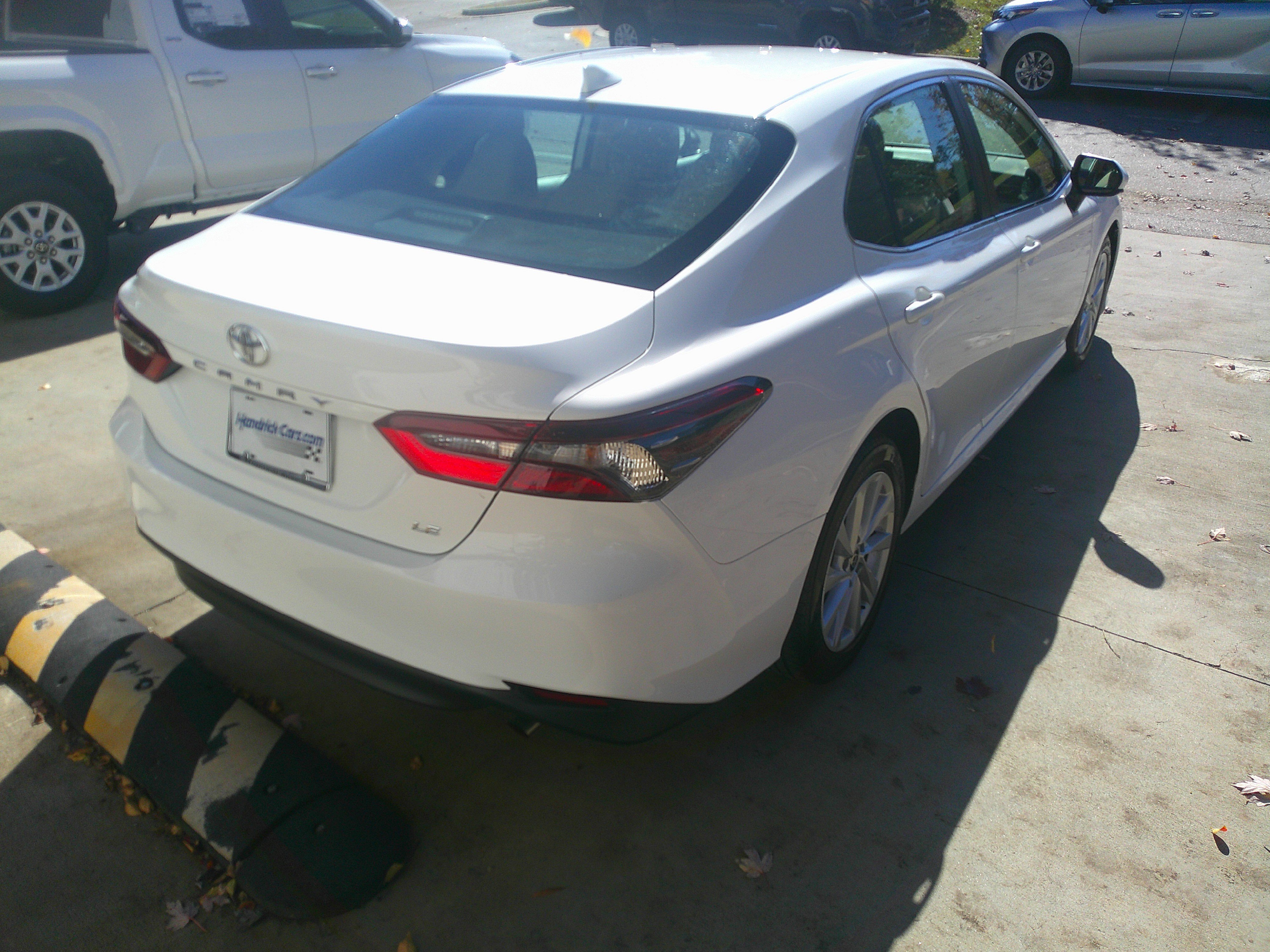 Used 2023 Toyota Camry LE image 13