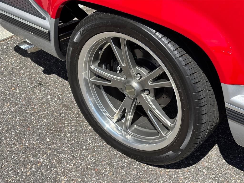 Used 1993 Chevrolet Silverado 1500 2WD Regular Cab image 28