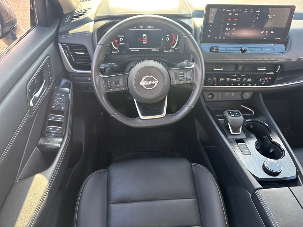 Used 2024 Nissan Rogue SL w/ SL Premium Package image 17