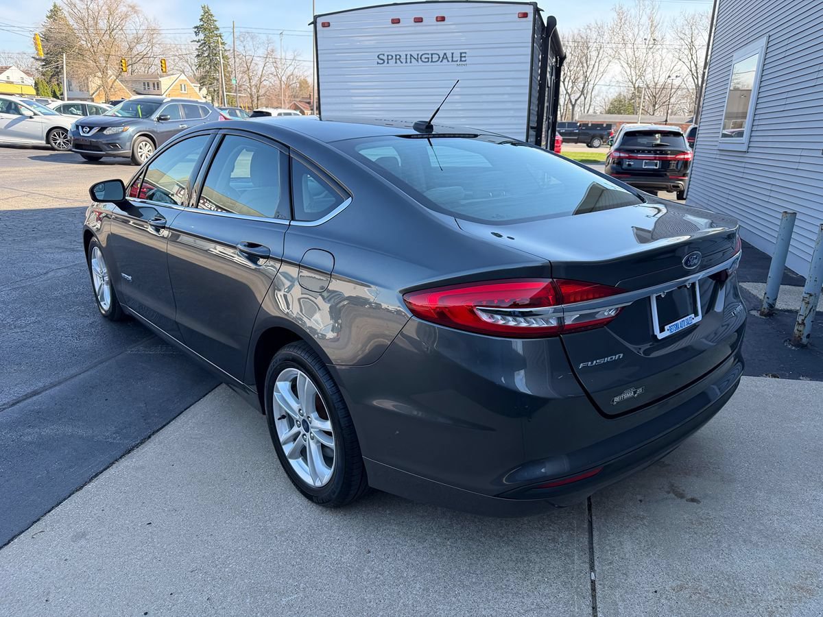 Used 2018 Ford Fusion S FWD image 3