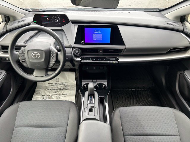 Used 2024 Toyota Prius LE AWD/4WD image 40