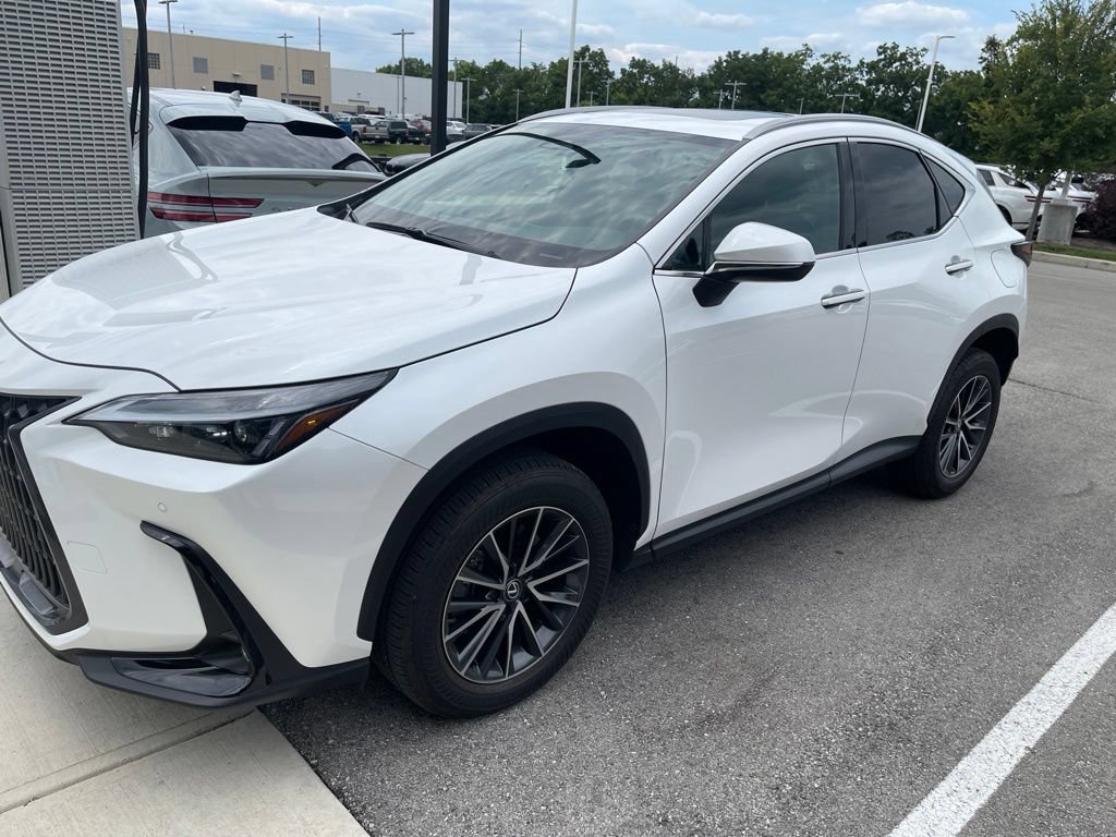 Used 2024 Lexus NX 250 FWD image 8