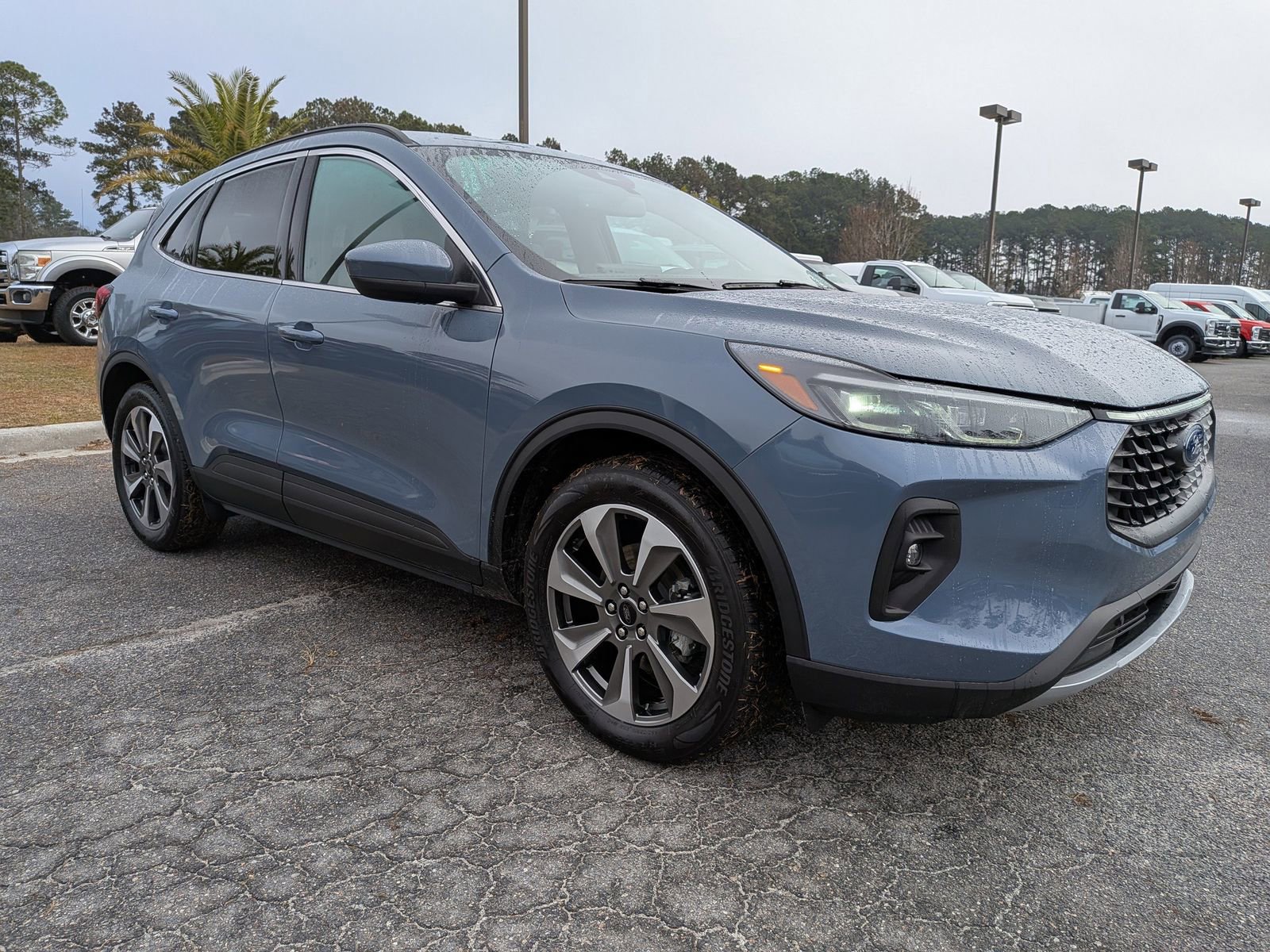 Certified 2025 Ford Escape Platinum image 2