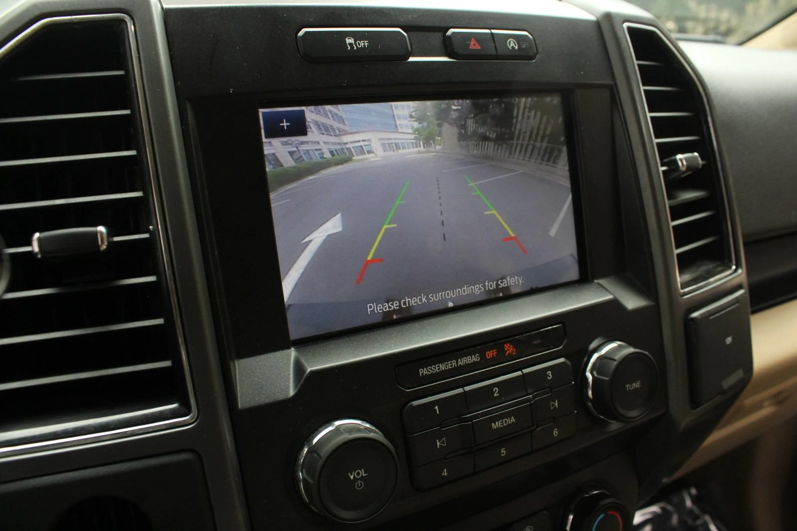 Used 2020 Ford F150 XLT RWD image 34